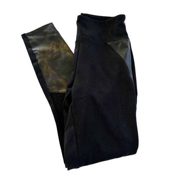 Spanx Assets Faux Leather Leggings - Women's Large - Picture 1 of 7